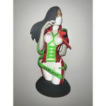 Load image into Gallery viewer, Reina Koyano - Fatale &quot;Green Lace&quot; OW-Girl Figure SIGNED Box